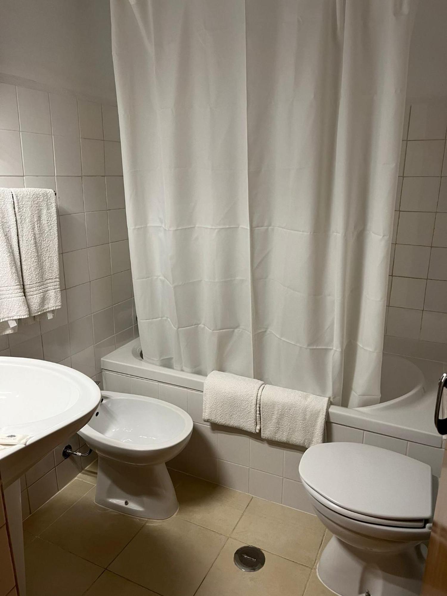 Romeu Bed and Breakfast Quarteira Buitenkant foto